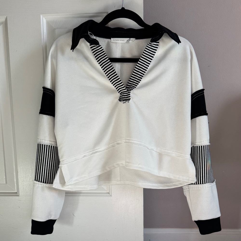 Black and White Women's Altar’d state Top